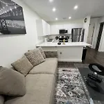 Central Dallas - Alluring 1 Bed 1 Bath