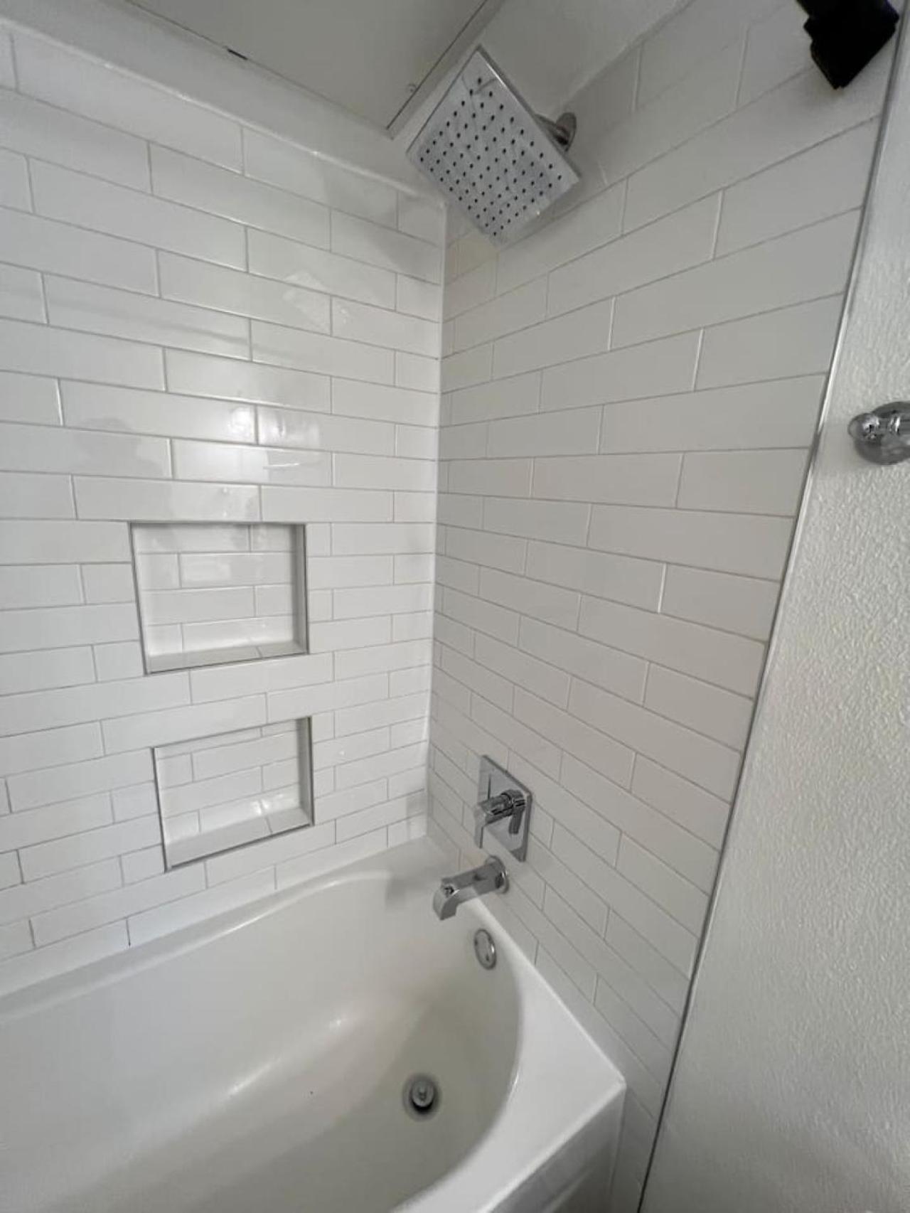- Alluring 1 Bed 1 Bath *