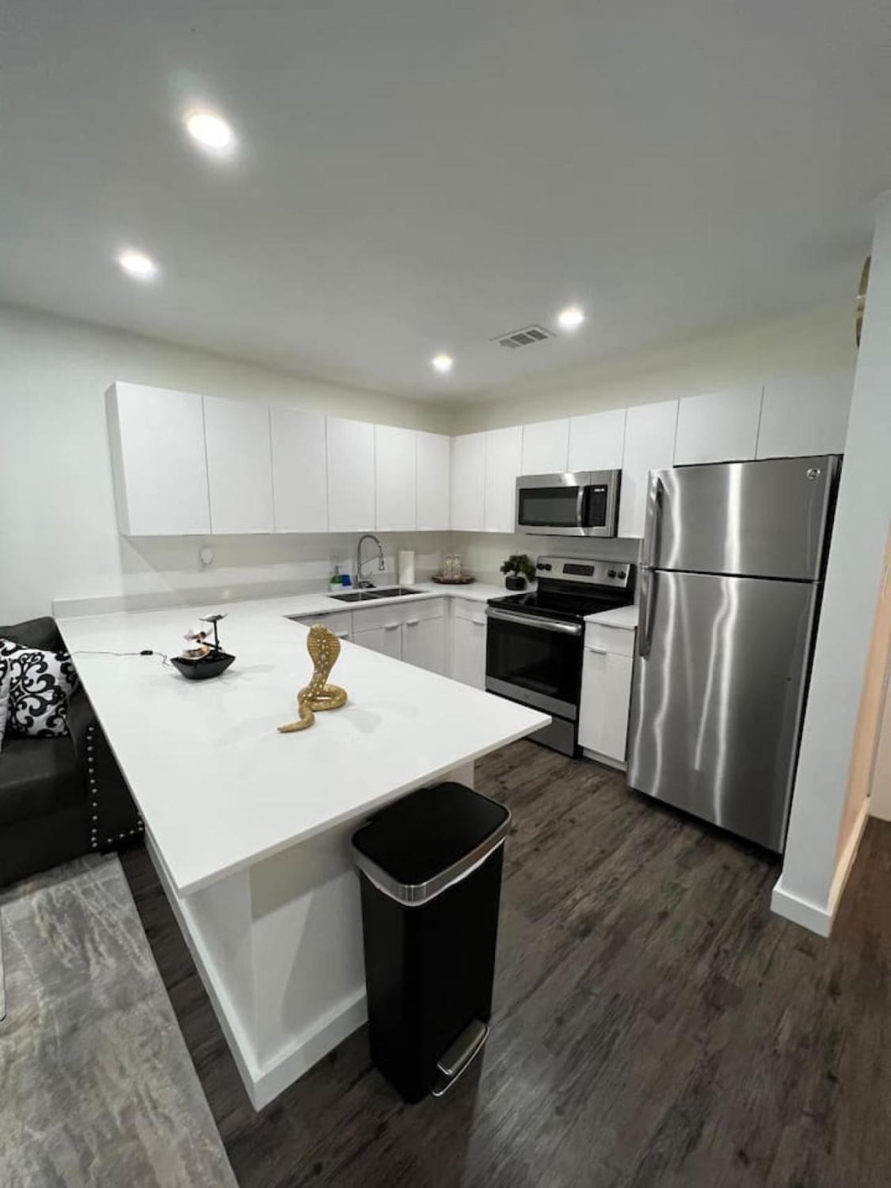 - Alluring 1 Bed 1 Bath